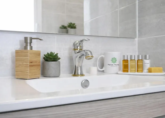 Meraki - Centre Private Bathroom 3*